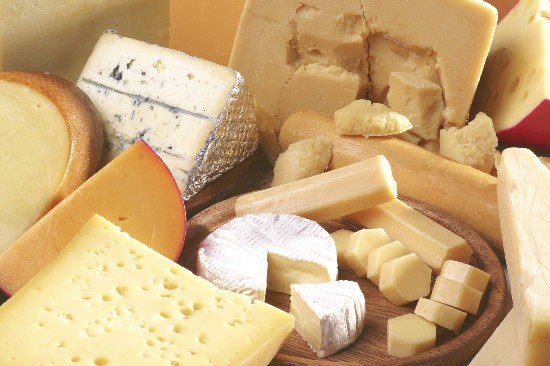 チーズはダイエットや美容にも効果大！ビタミンB2で脂肪燃焼させよう